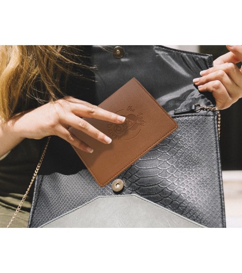 etui-carte-grise-femme-LD-camel